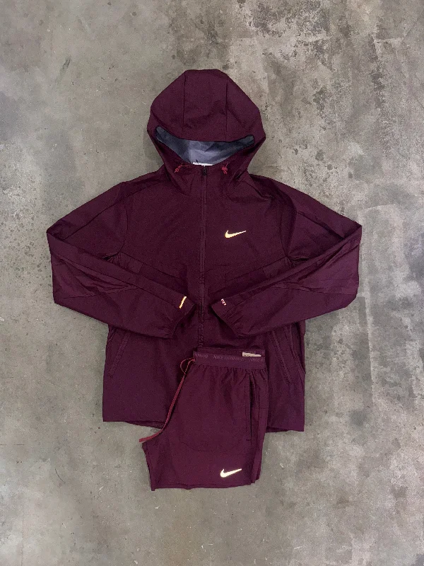 Nike Wine Windrunner Set - Jacket / Short