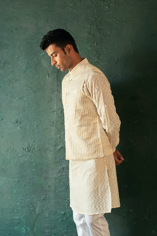 Men's White Chevron Straight Kurta Set With Jacket - Set of 3