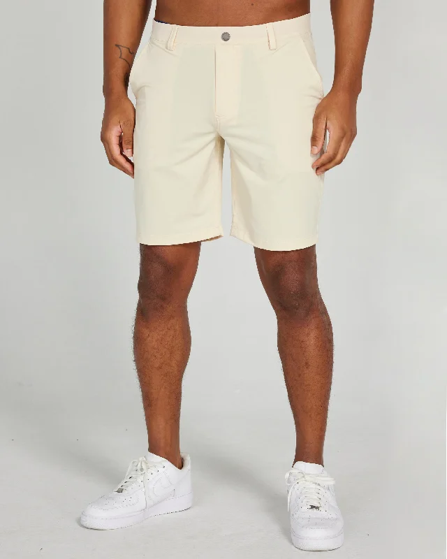 Hanover Pull-On Short in Macadamia